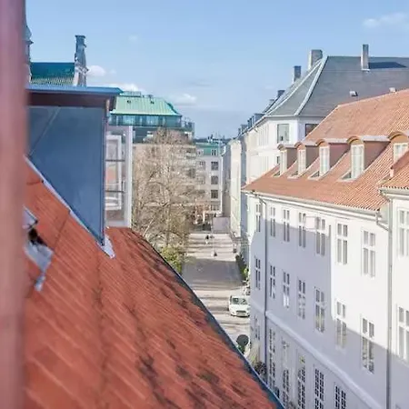 Апартаменты Rustic Loft In The Historic Centre Копенгаген