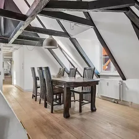 Rustic Loft In The Historic Centre Копенгаген