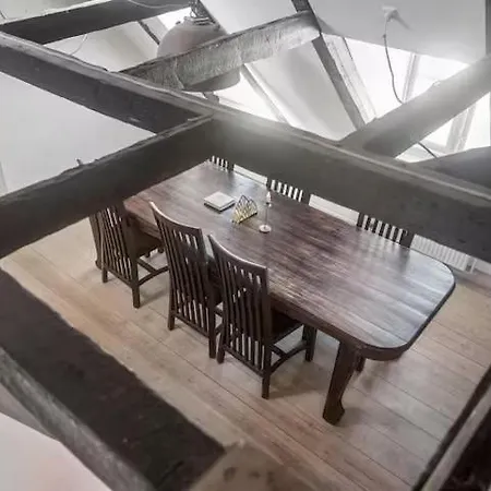 Rustic Loft In The Historic Centre Апартаменты
