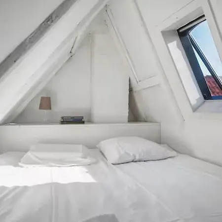 Апартаменты Rustic Loft In The Historic Centre *